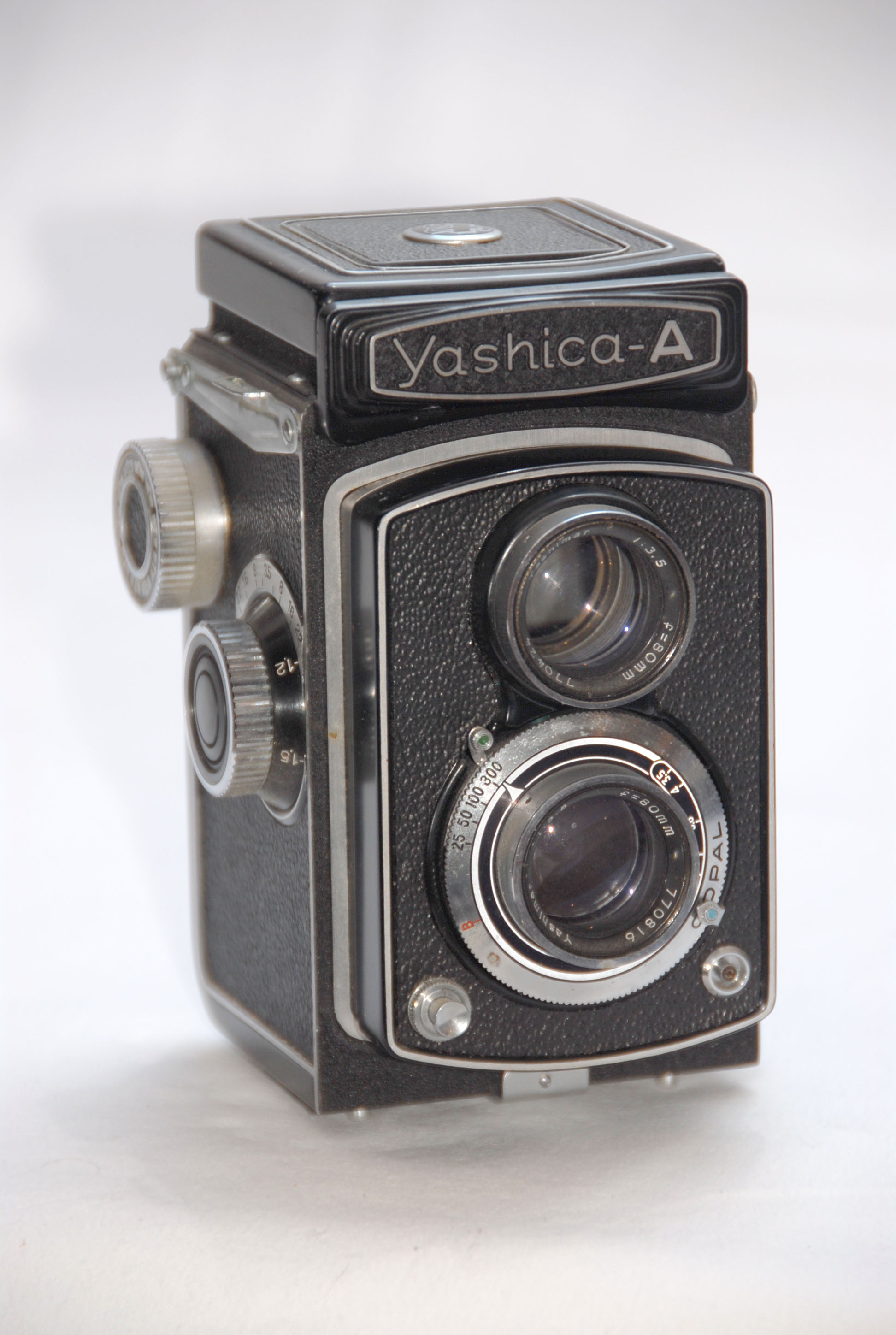 YASHICA A NOIR